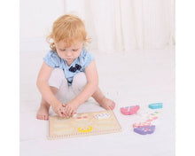 BigJigs Dressing Girl Puzzle