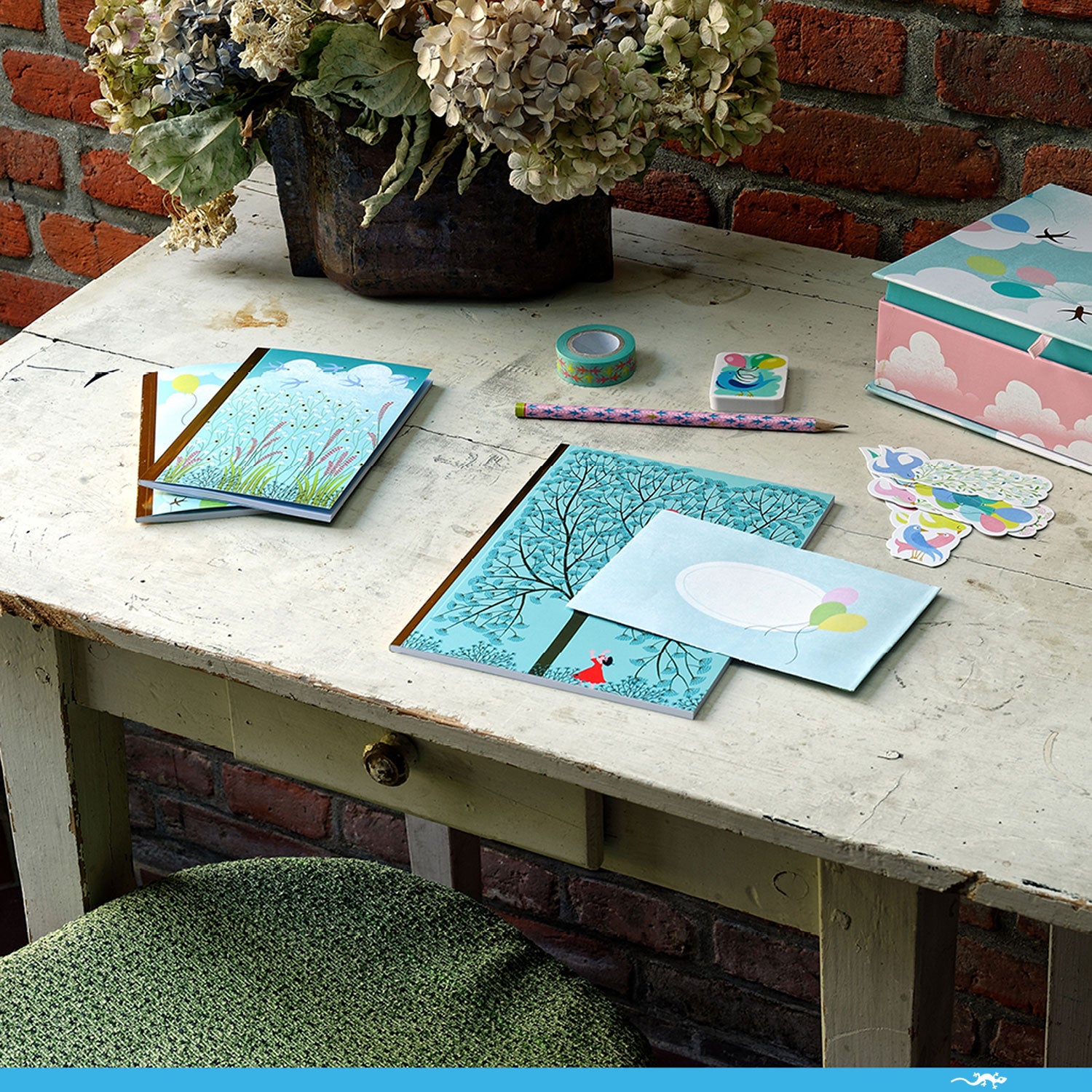 Djeco Charlotte Stationary Box Set