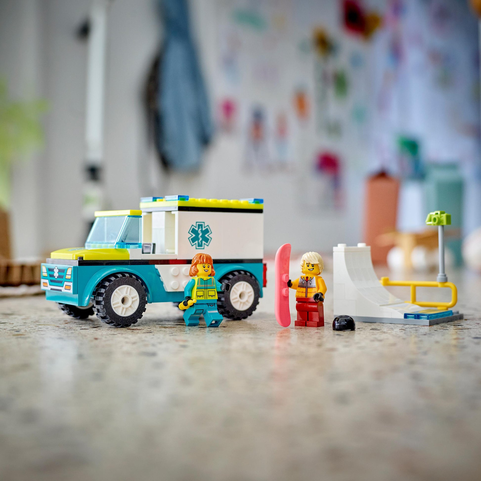 Lego City 60403 Emergency Ambulance and Snowboarder