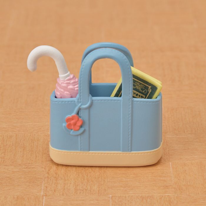 Sylvanian Families Weekend Travel Set -Snow Rabbit Mother-