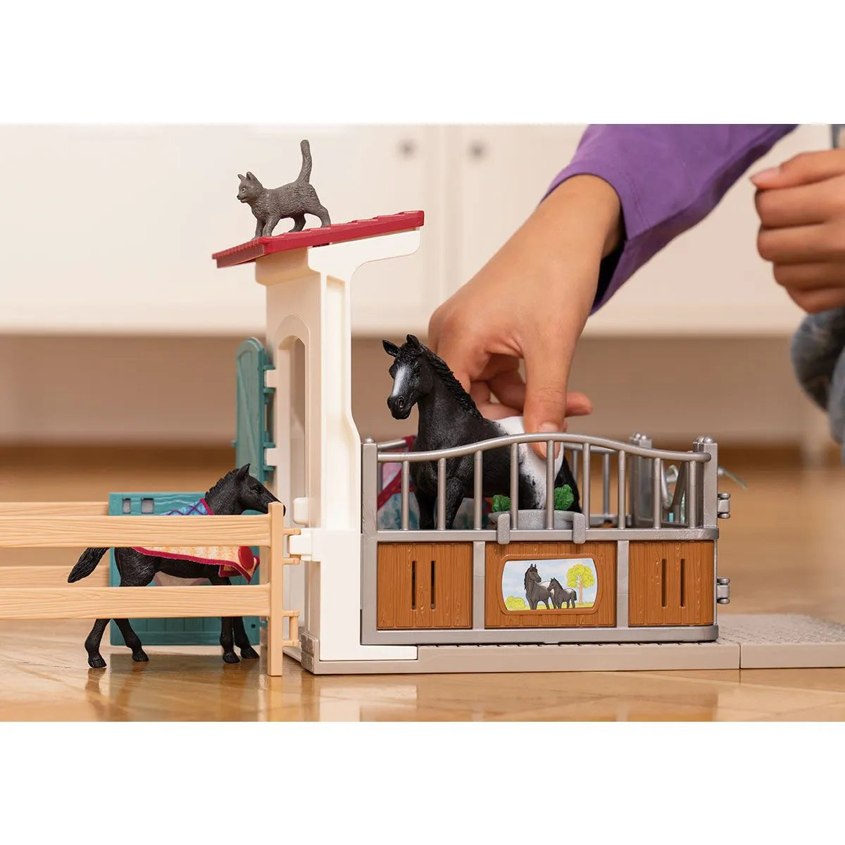 Schleich Horse Box With Mare And Foal