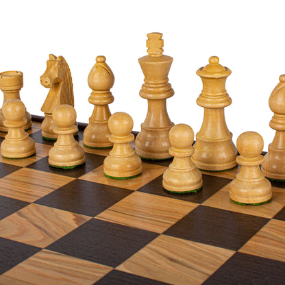 Manopoulos Wooden Chess Set in Wooden Cheeseboard Case