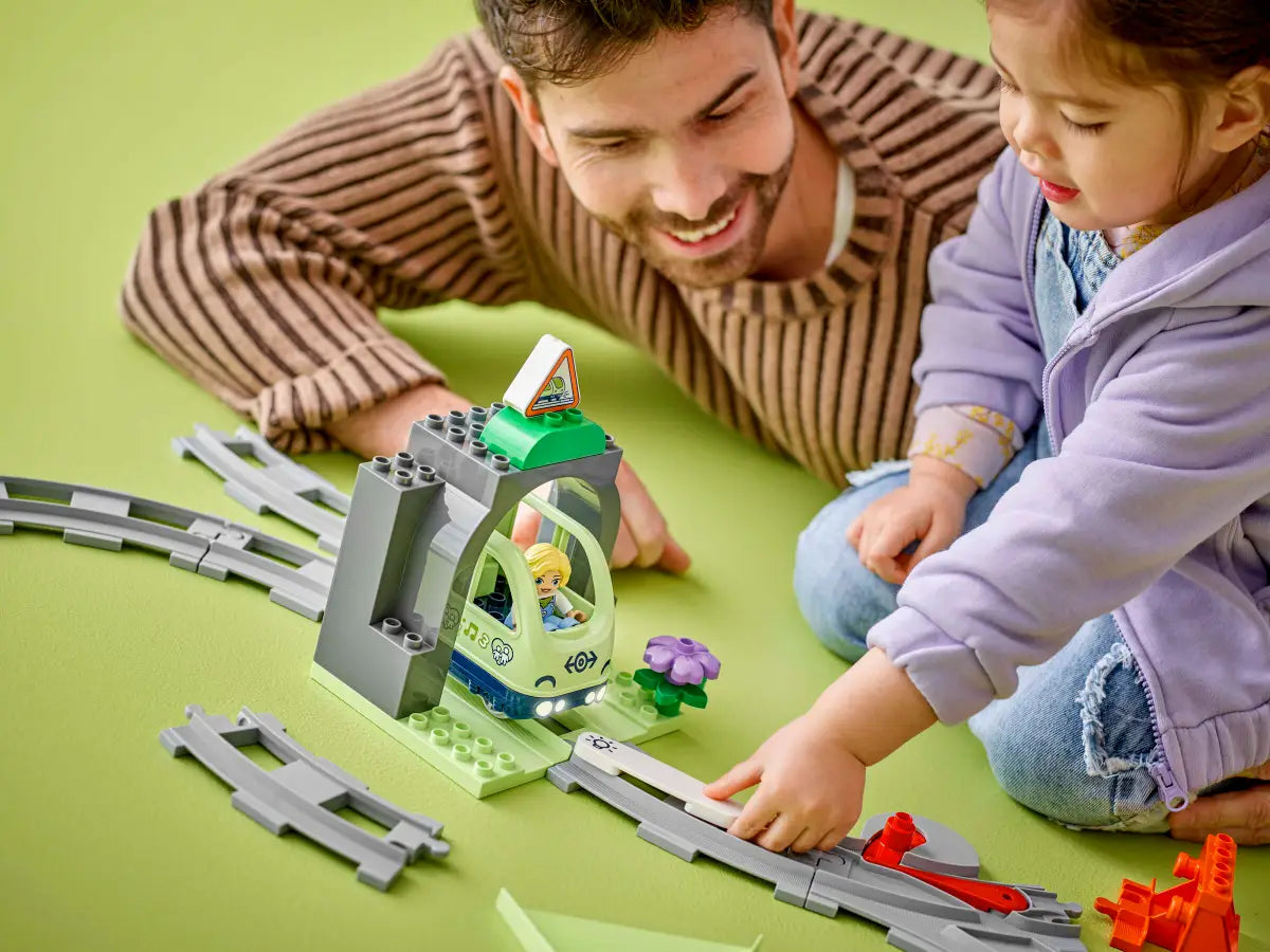 Lego DUPLO 10425 Train Tunnel and Tracks