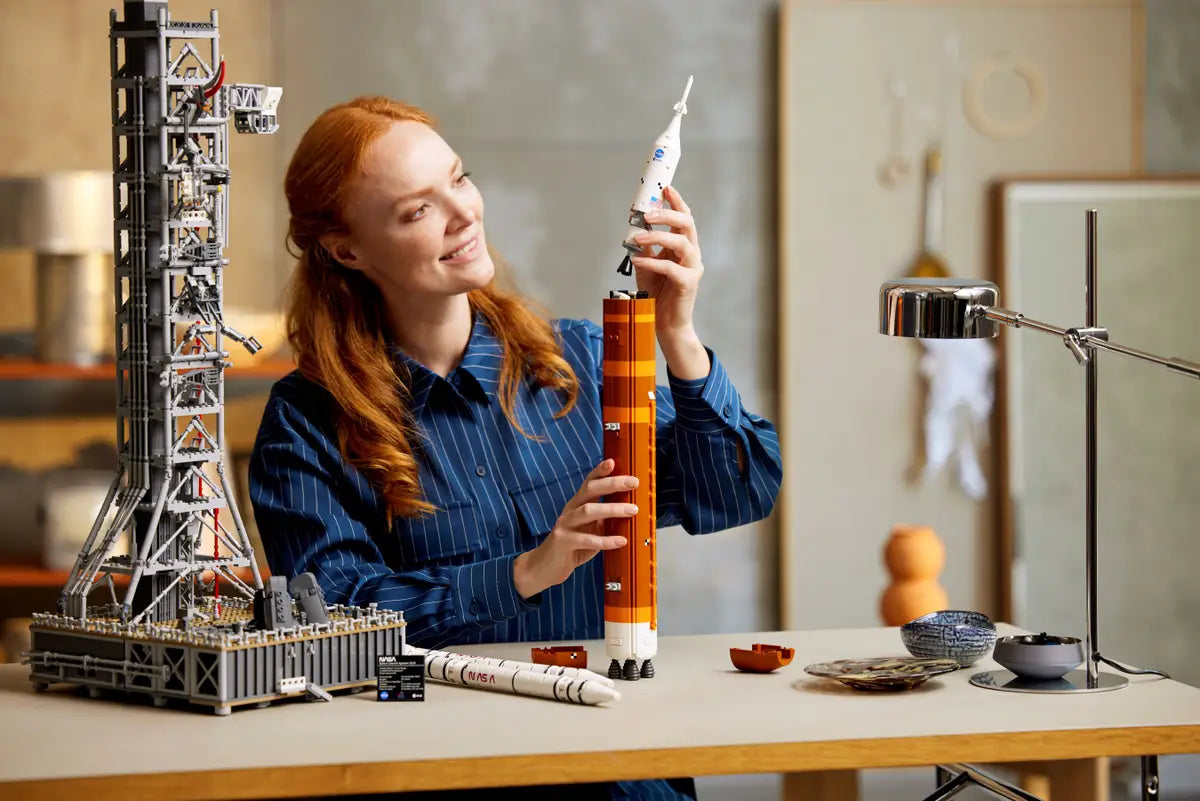 Lego Icons 10341 Space Shuttle