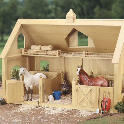 Breyer Deluxe Wood Barn with Cupola