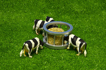 Kids Globe 1:32 Feeder Ring W/Round Bale & Cow