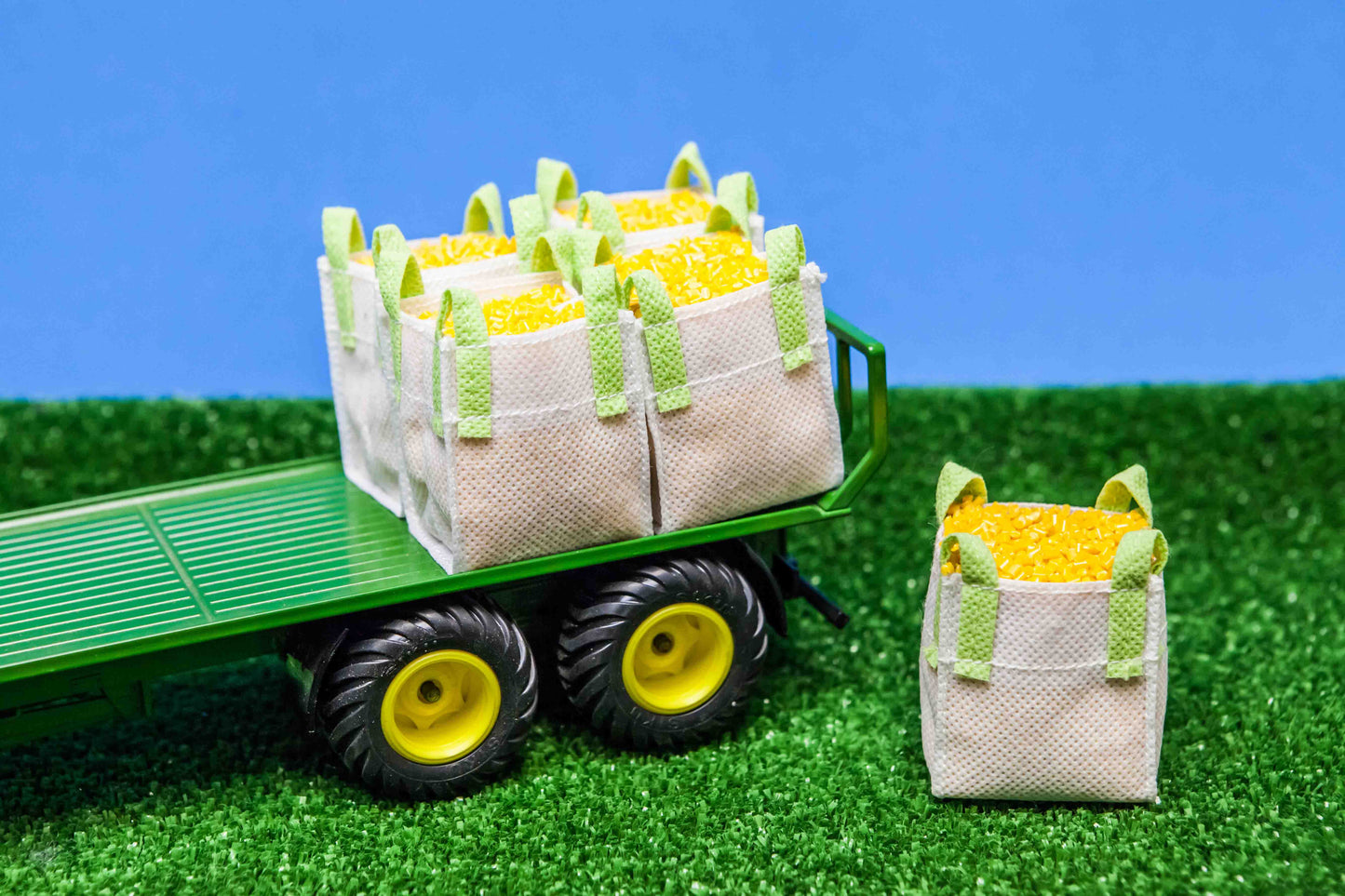 Kids Globe Set Of 2 Big Bags With Silo - Filling
