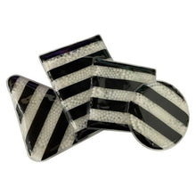 Playlearn Black And White Jelly Ball Liquid Shapes