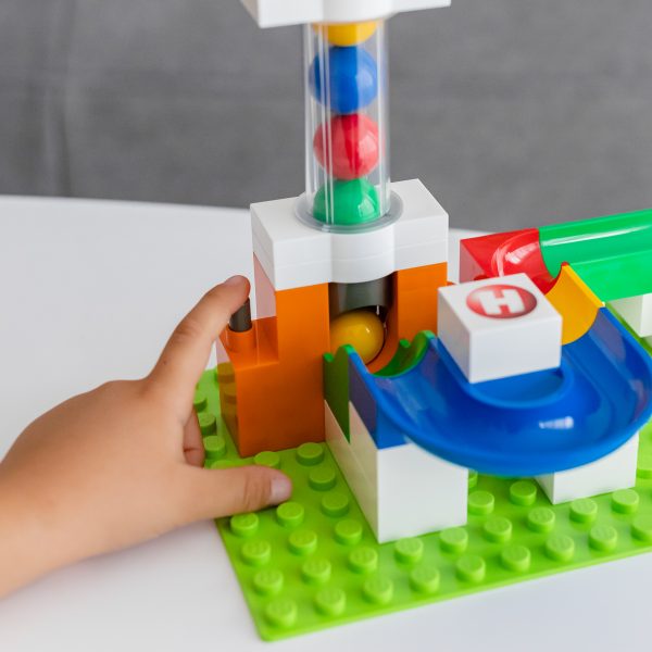 Hubelino 24 Piece Marble Lift Accessory
