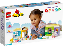 Lego Duplo 10992 Life At The Day Nursery (R)