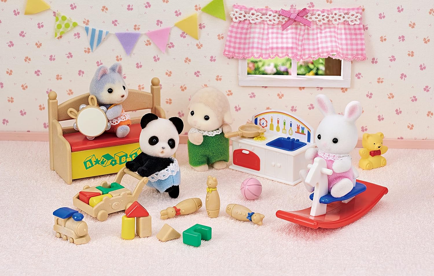 Sylvanian Families Baby's Toy Box - Snow Rabbit & Panda Babies