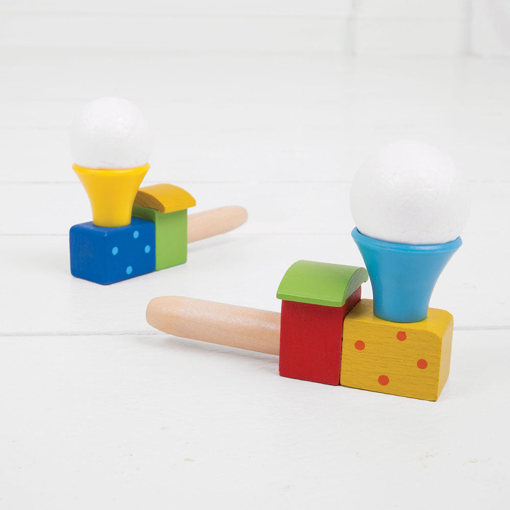 BigJigs Puffing Trains (1 Colour Chosen at Random))