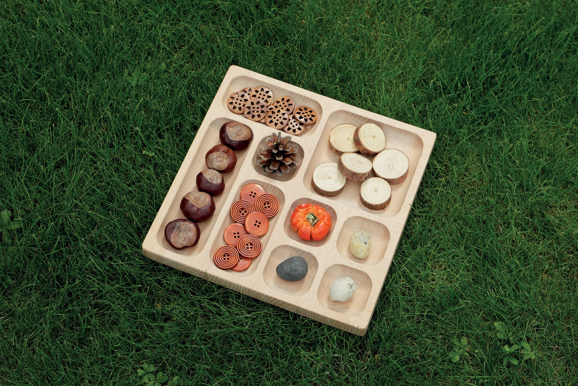 Yellow Door Natural Tinker Tray (9 section)