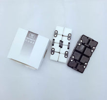 Playlearn Fidget Item : Infinity Cube : White