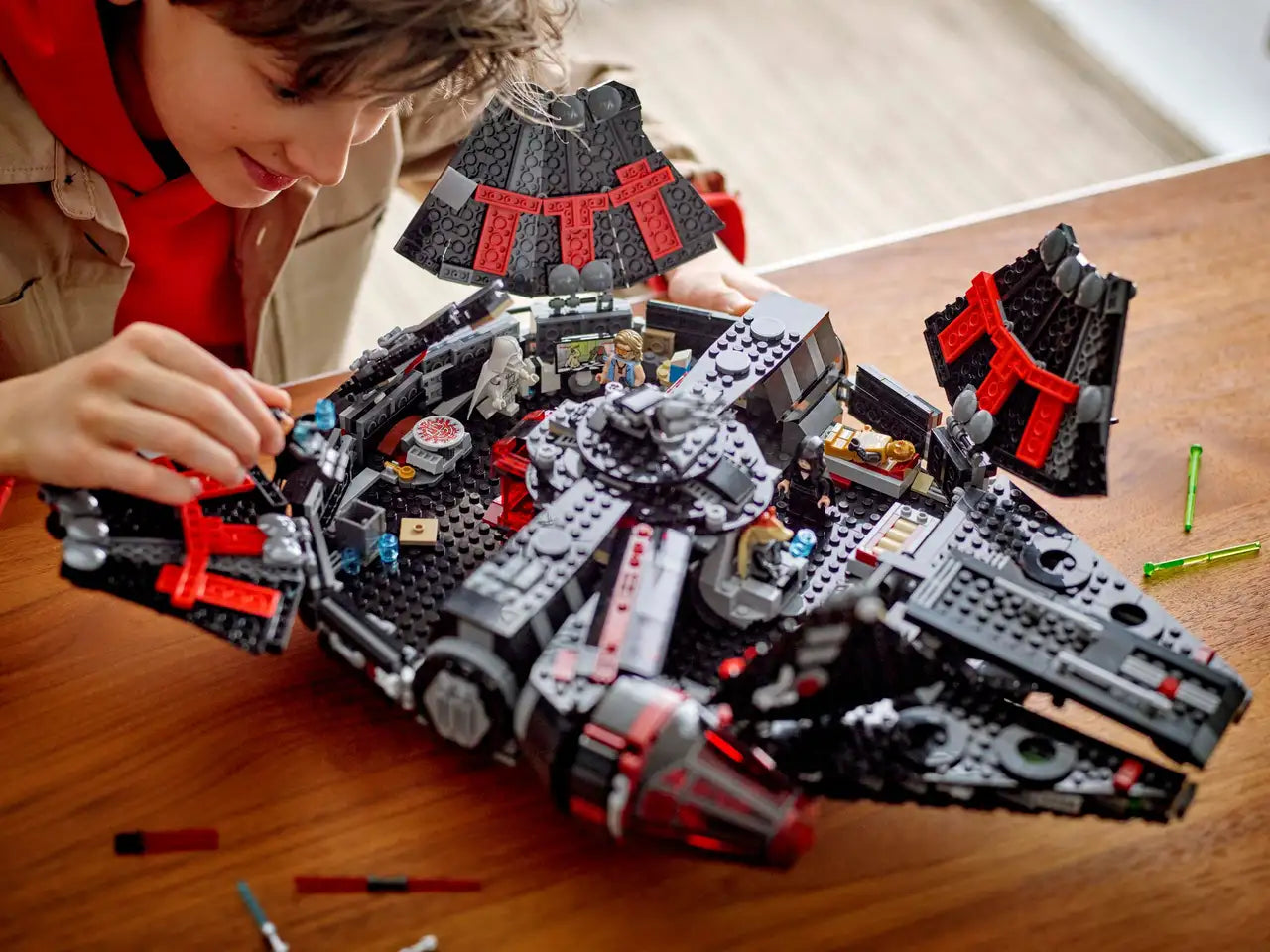 Lego Star Wars TM 75389 The Dark Falcon