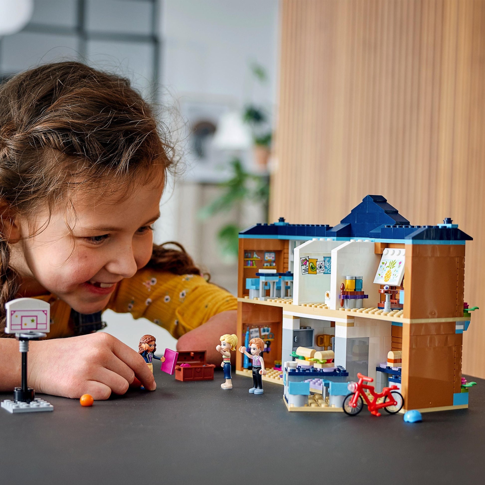 LEGO Friends 41682 Heartlake City School (R)