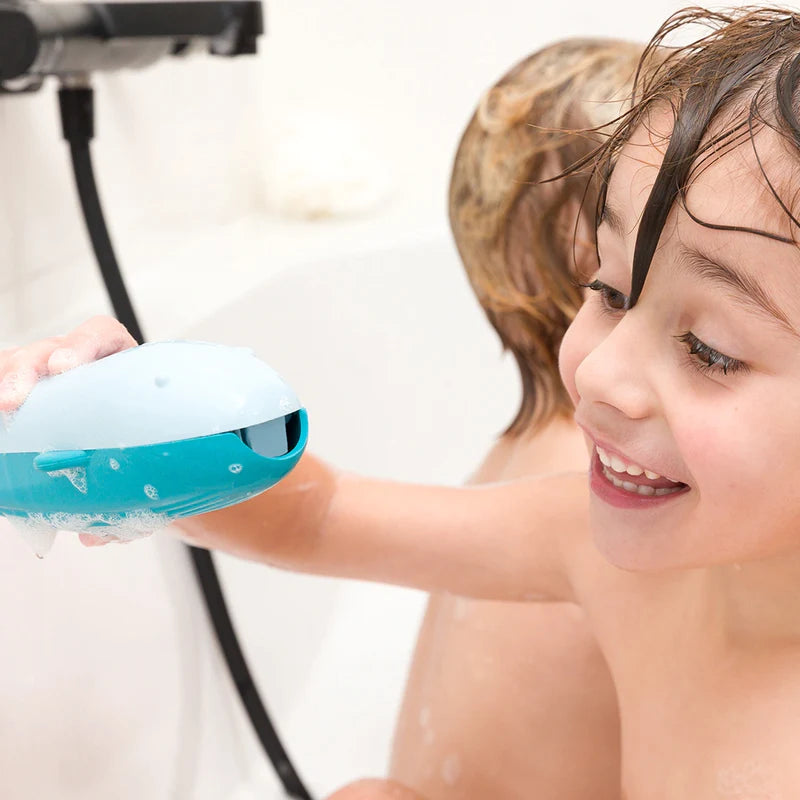 Oppi Flot Kuji the Whale - Bath Toy
