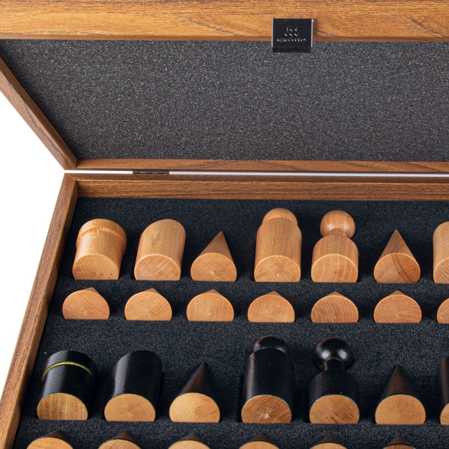 Manopoulos Wooden Chess Set in Bauhaus Style