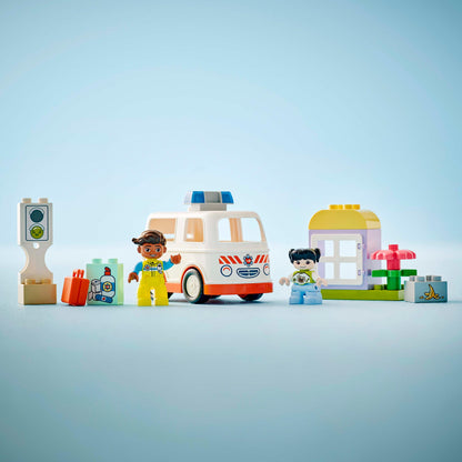Lego DUPLO Town 10447 Ambulance & Driver
