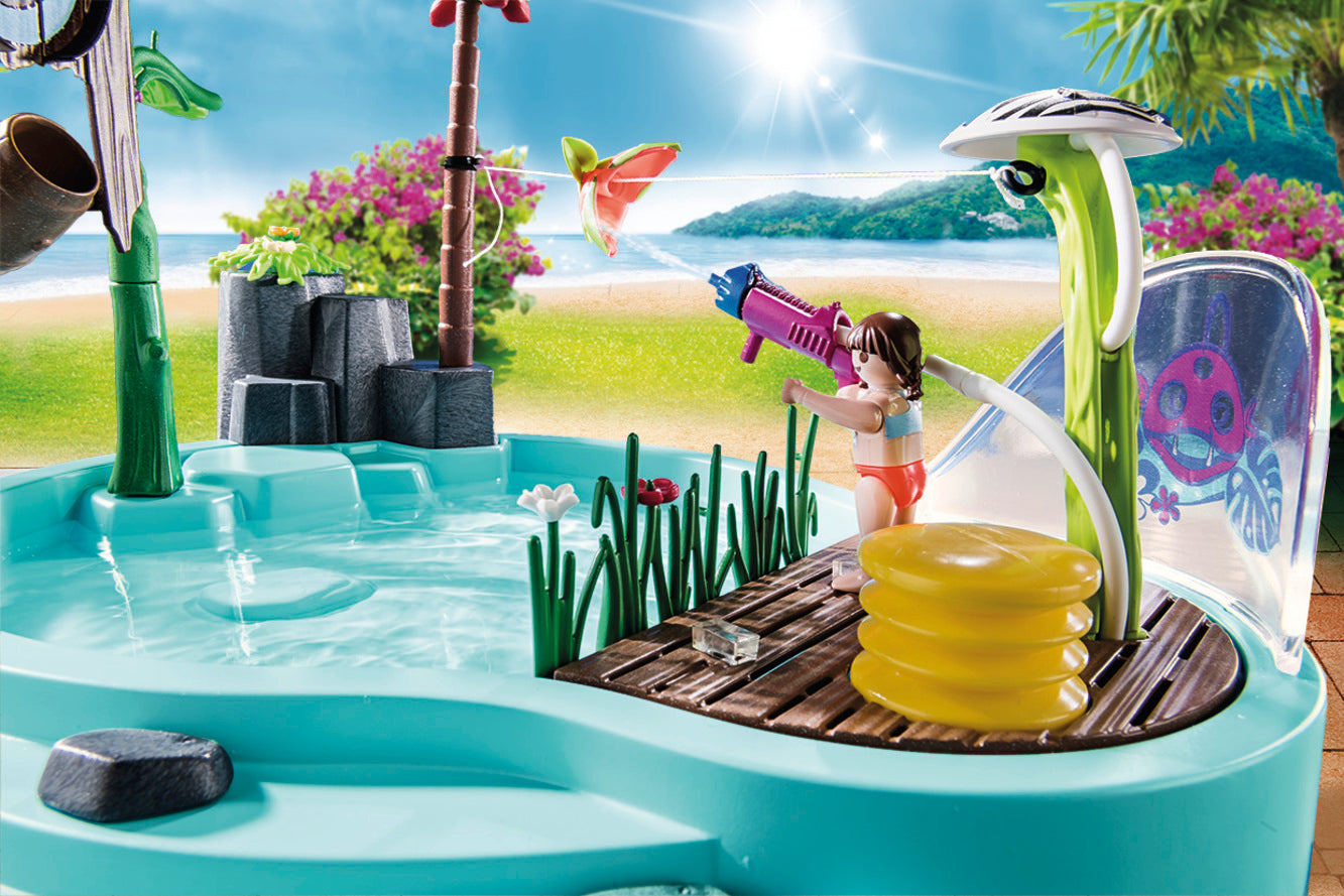 Playmobil 70610 Family Fun Aqua Park Small Pool with Water Sprayer