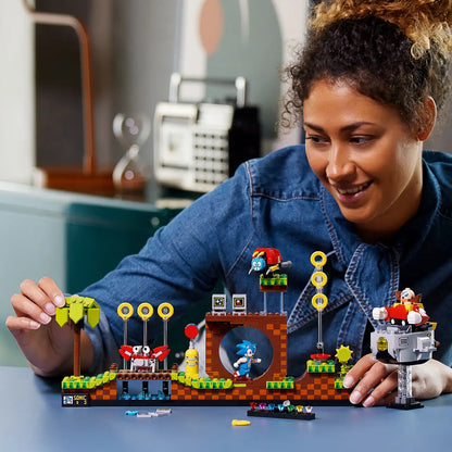Lego Ideas 21331 Sonic the Hedgehog™ – Green Hill Zone (D)