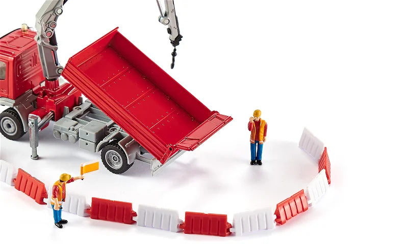 Siku 1:50 Mercedes Atego W/Crane