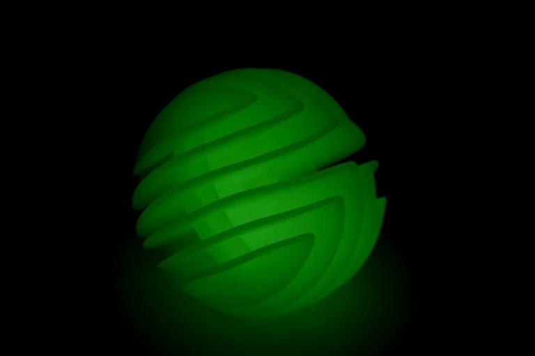 Playlearn Glow In Dark Flexi Ball