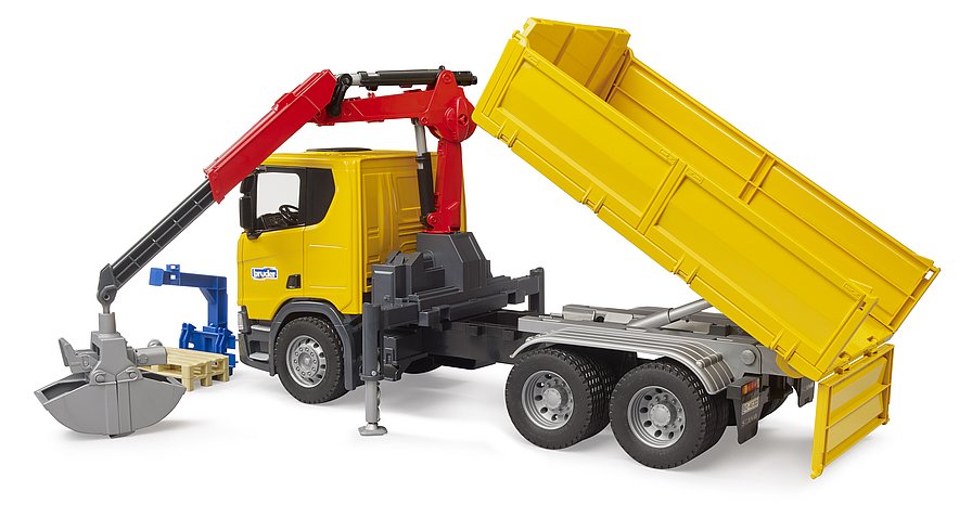 Bruder Scania Super 560R Truck W/Crane & 2 Pallets