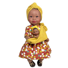 Nines D'Onil María Con Bebé Mustard Case