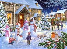 The House of Puzzles - Snow Family - 1000 piece Jigsaw