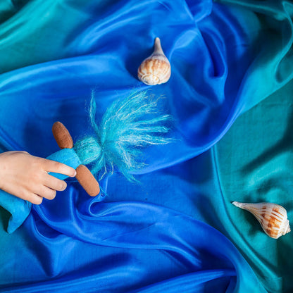 Sarah's Silk Playing Silk, Ocean
