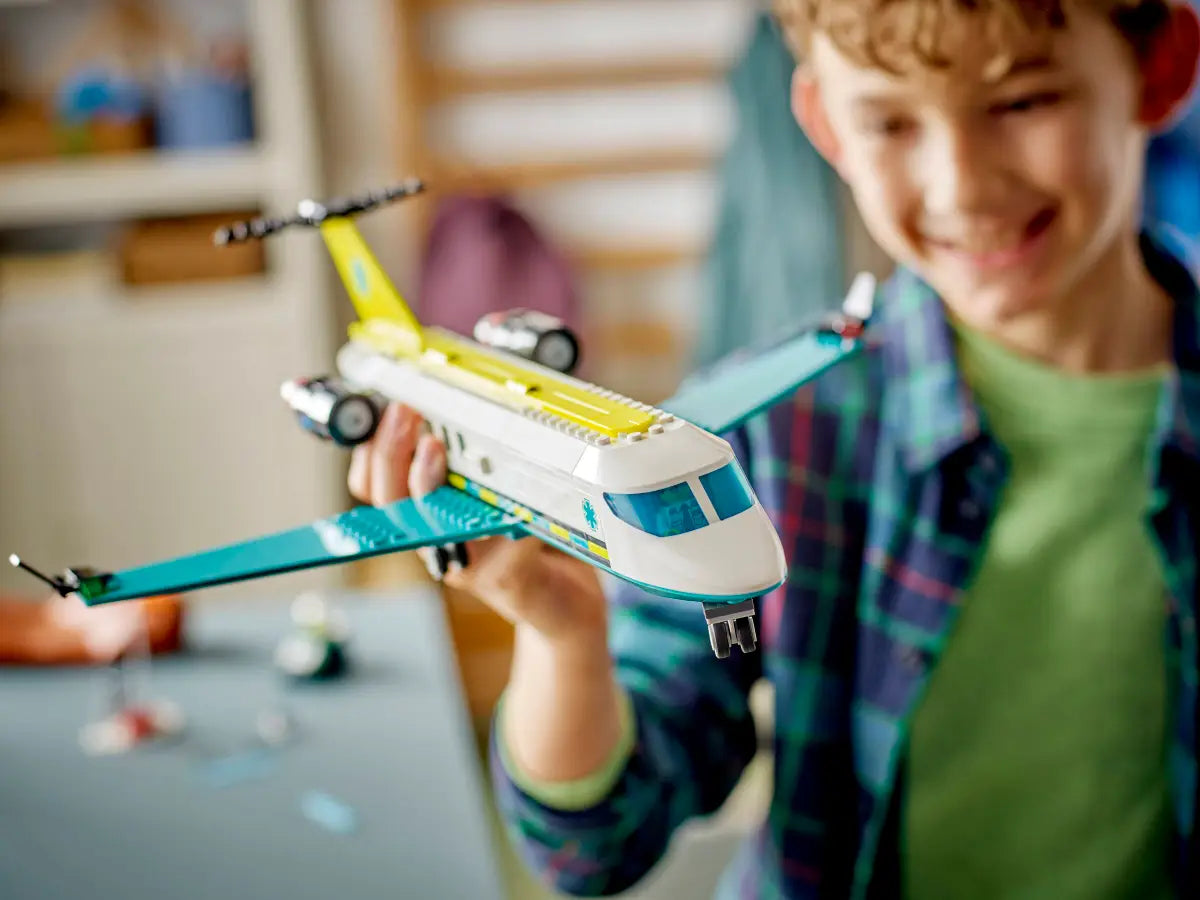 Lego City Big Vehicles 60465 Emergency Air Ambulance Airplane