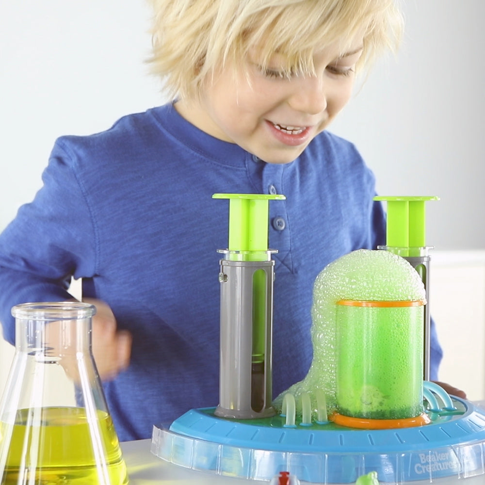 Learning Resources Beaker Creatures® Liquid Reactor Super Lab