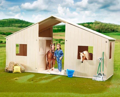 Breyer Hilltop Stable - Solid Hardwood Stall