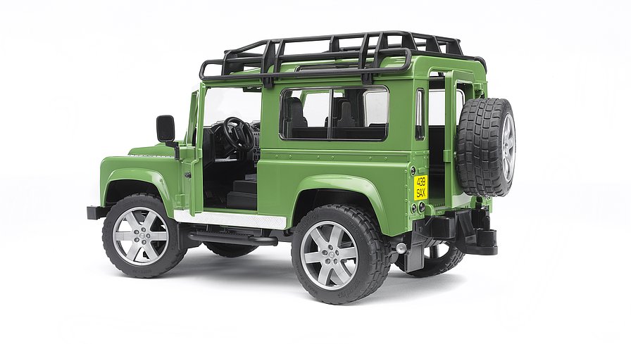 Bruder Land Rover Defender Station Wagon