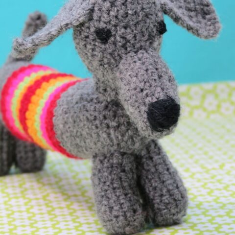 Buttonbag Crochet a Sausage Dog Kit