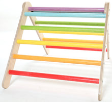 Wee'UN - Sawdust & Rainbows