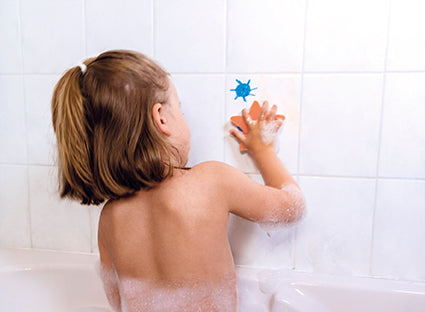 Janod Colouring In The Bath