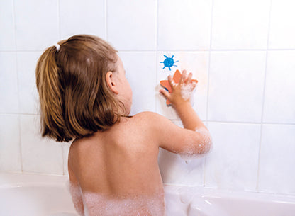 Janod Colouring In The Bath