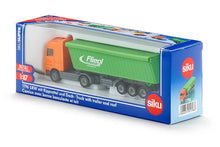 Siku 1:87 Truck With Fliegl Trailer And Roof