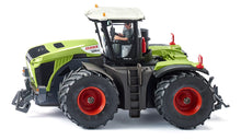 Siku 1:32 Claas Xerion 5000 Trac Vc W/Bluetooth App Control