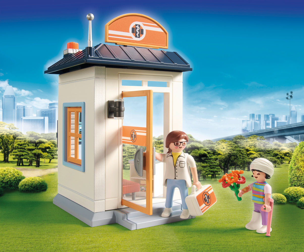 Playmobil 70818 Paediatrician Starter Pack