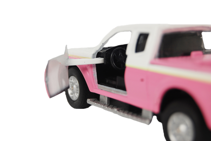Kids Globe Die Cast Mitsubishi W/Horsetrailer & Accessories - Pink