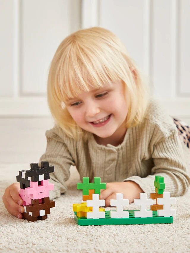 Plus Plus Learn to Build BIG Activity Farm