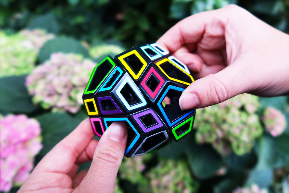 Recent Toys Meffert’s Hollow Skewb Ultimate