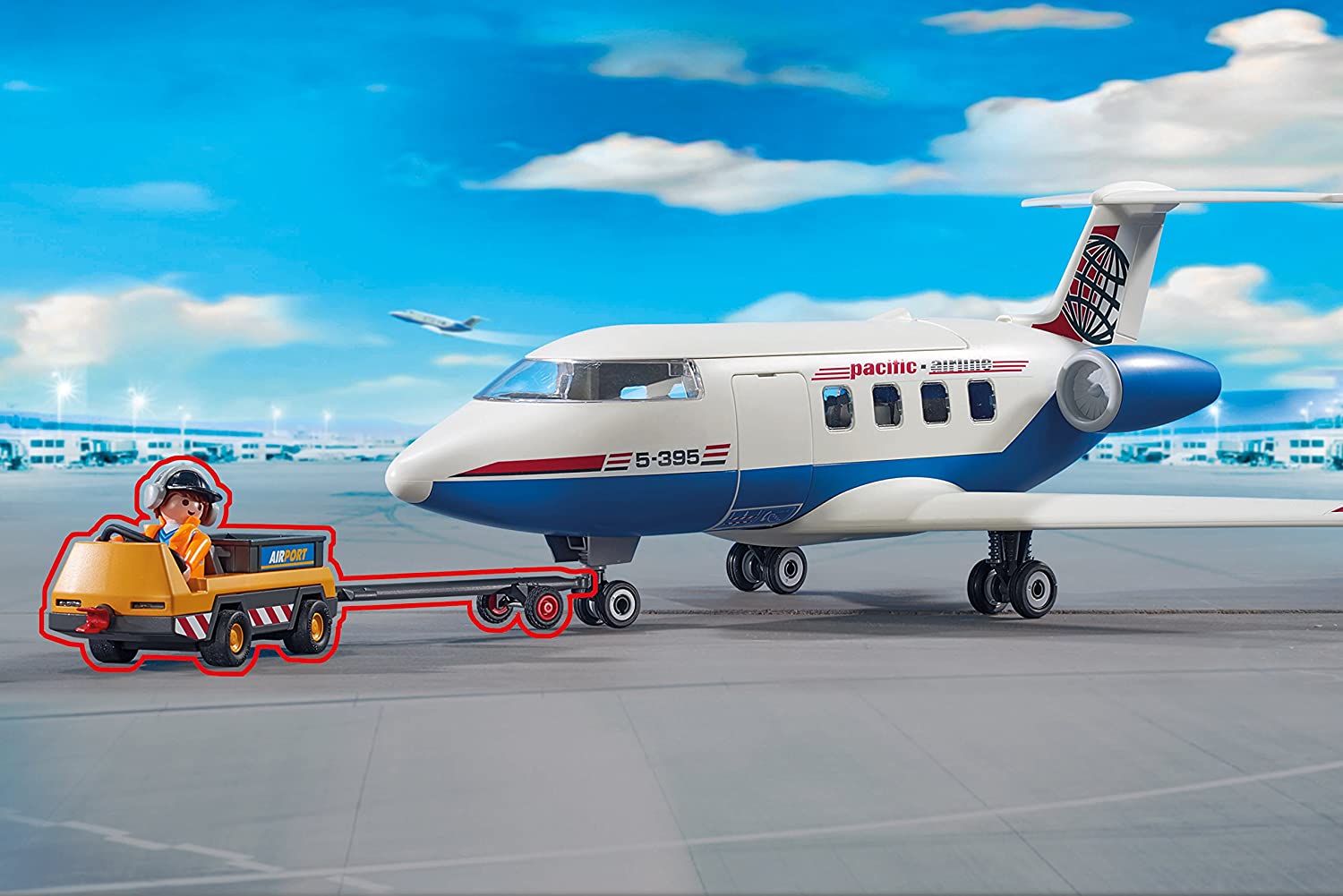 Playmobil 5396 City Action Aircraft Tug with Ground Crew