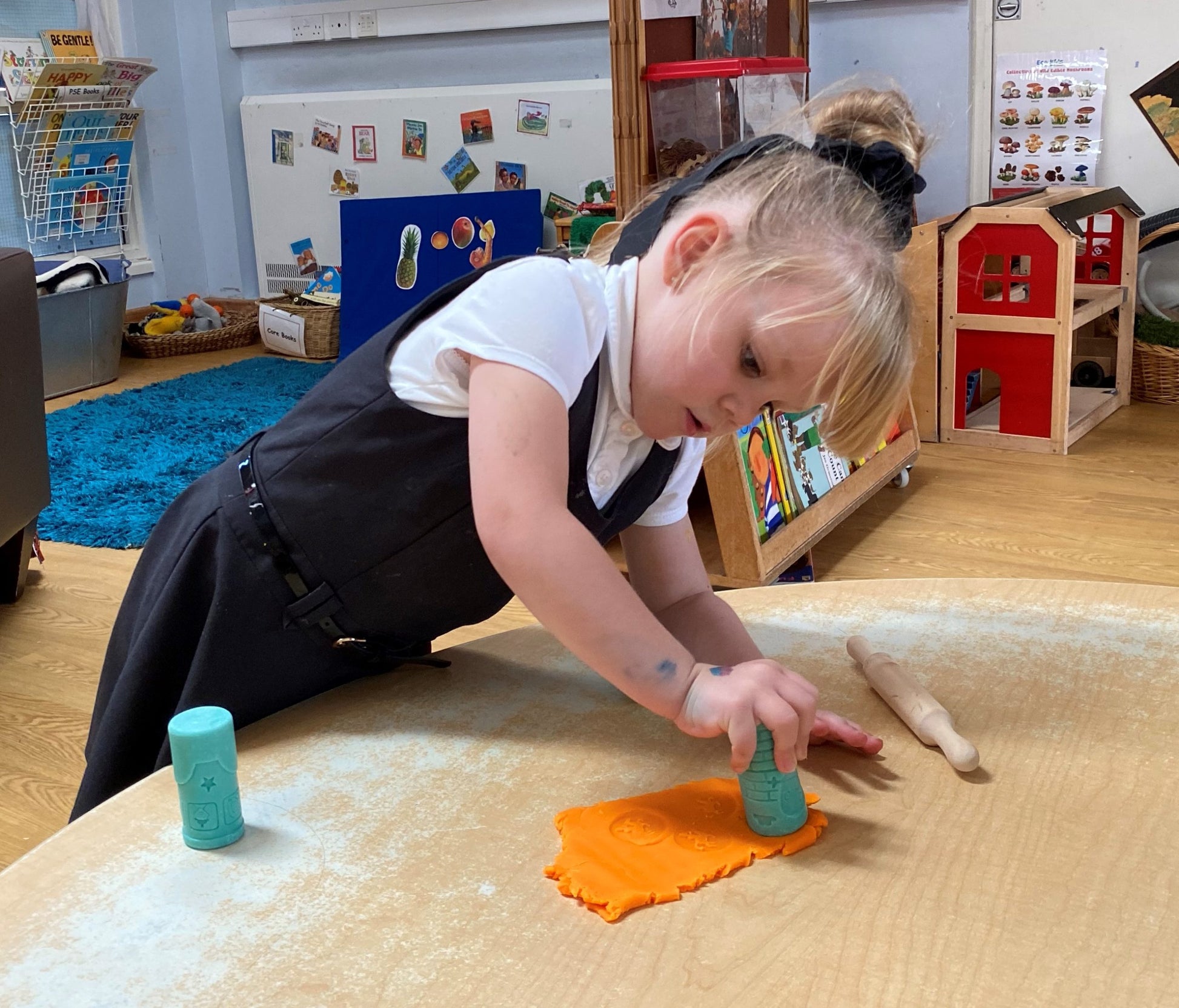 Yellow Door Let's Roll – Nursery Rhymes