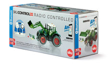 Siku 1:32 Fendt 933 Vario W/Front Loader & Bluetooth Remote Control