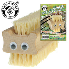 Kids At Work Wire Brush Racoon