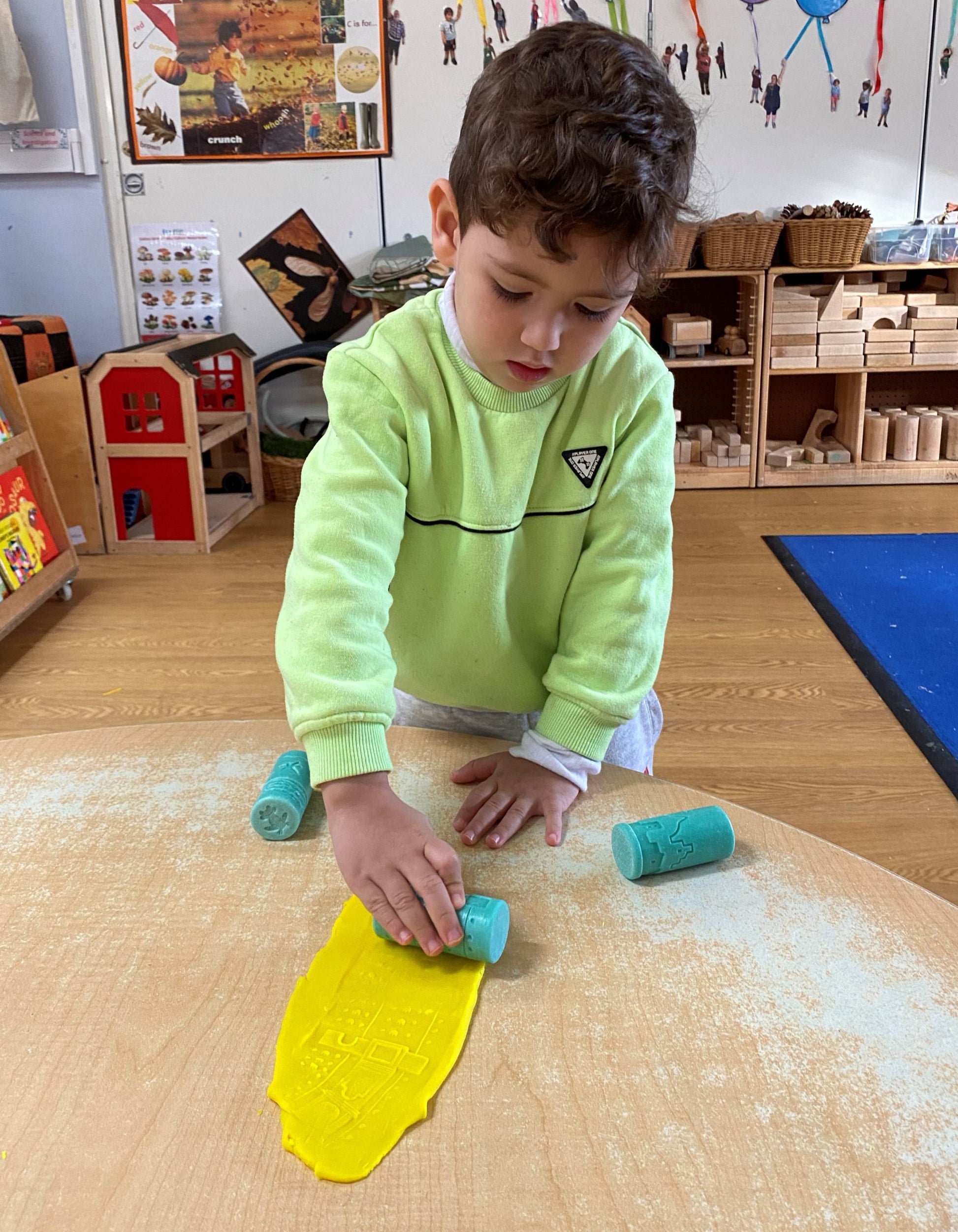 Yellow Door Let's Roll – Nursery Rhymes